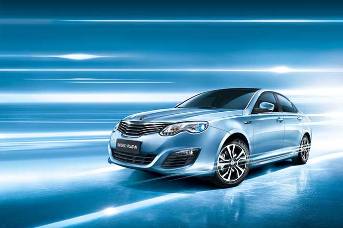 必赢体育荣威550 PLUG-IN 荣膺“2015TTA自主新能源中级车”奖